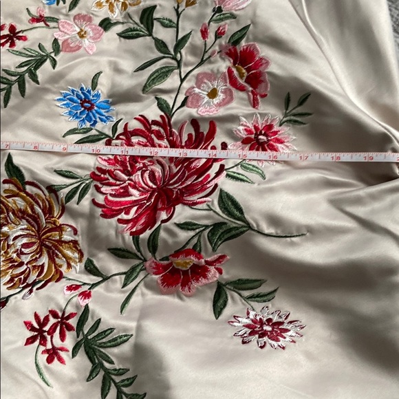 Like new Forever 21 bomber jacket size M - Picture 6 of 7